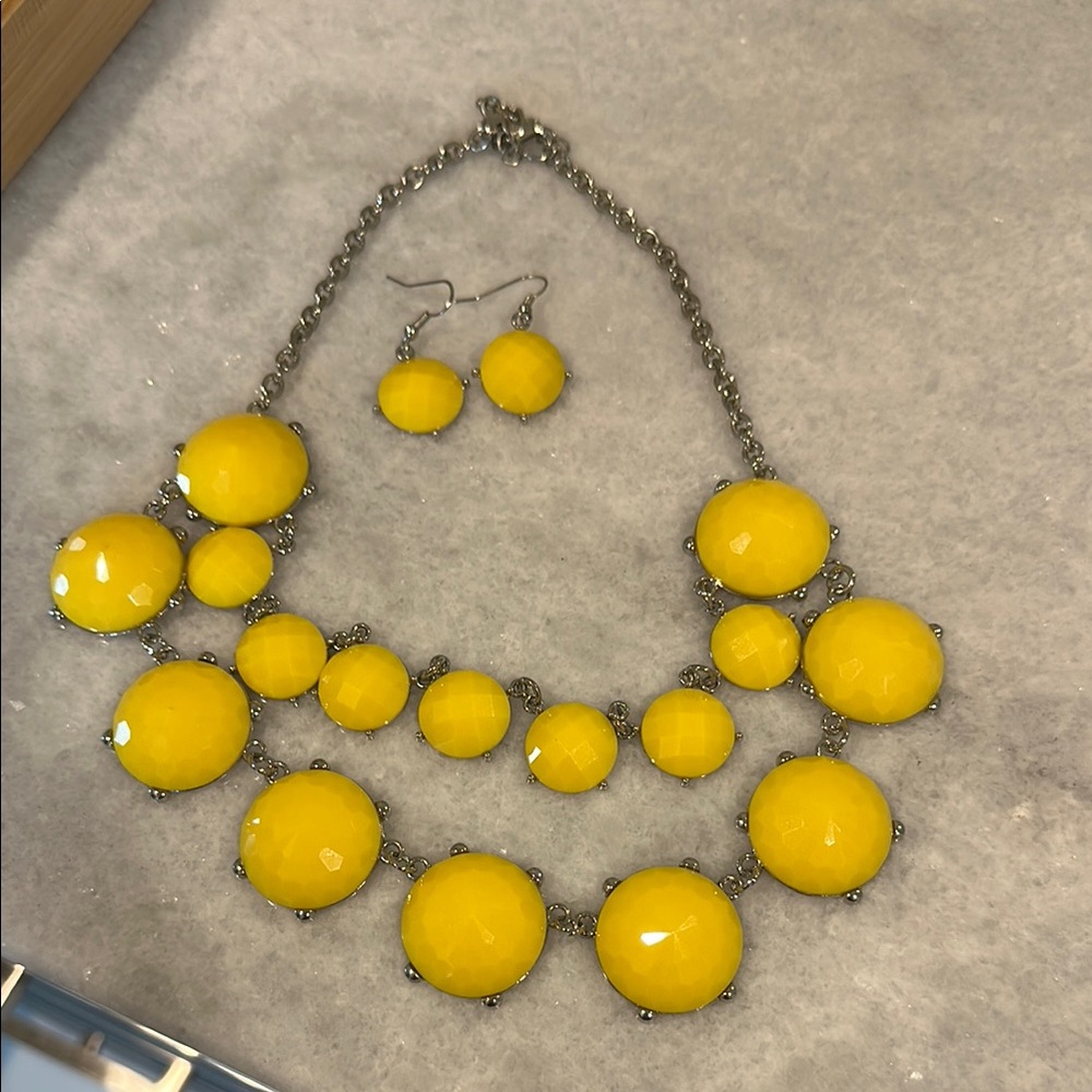 Charming Charlie Yellow Bib Necklace & Earrings